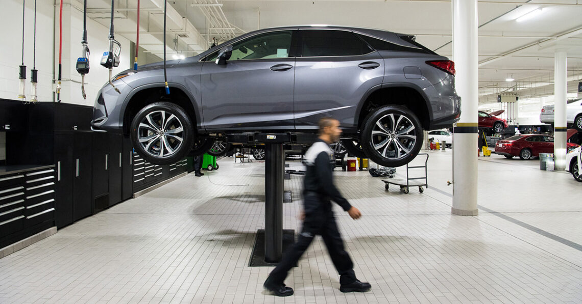 Lexus Service Bay