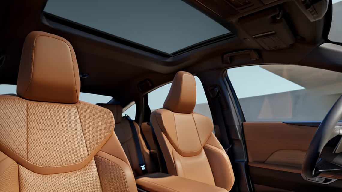 Lexus ES interior leather seating and sunroof